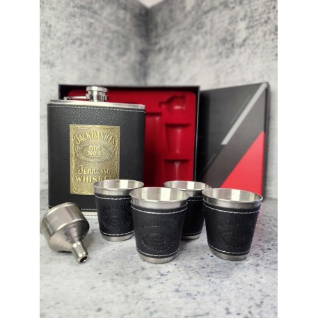 Набор подарочный TZ-2 "Jack Daniels": фляжка 18ОZ в коже+4 рюмки+воронка