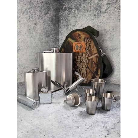 Набор подар-й в чехле: фляжка 18ОZ+фляжка 3OZ+склад стакан+зажиг-ка+3рюмки+фонарь+откр-ка 4в1+воронк Набор подар-й в чехле: фляжка 18ОZ+фляжка 3OZ+склад стакан+зажиг-ка+3рюмки+фонарь+откр-ка 4в1+воронк